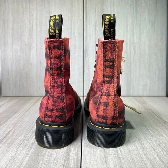 NEW Dr. Martens Docs 1460 Tie Dye Pink Suede Leather Combat Boots Women’s Size 5 - Picture 3 of 11
